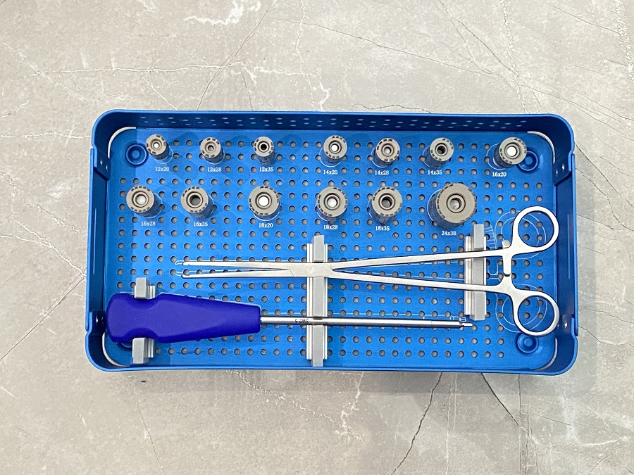 Expandable Titanium Cage Instrument Set Manufacturer - CZMEDITECH