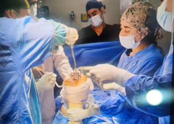 Knee Surface Replacement for Right Knee Deformity And Dysfunction-czmeditech3