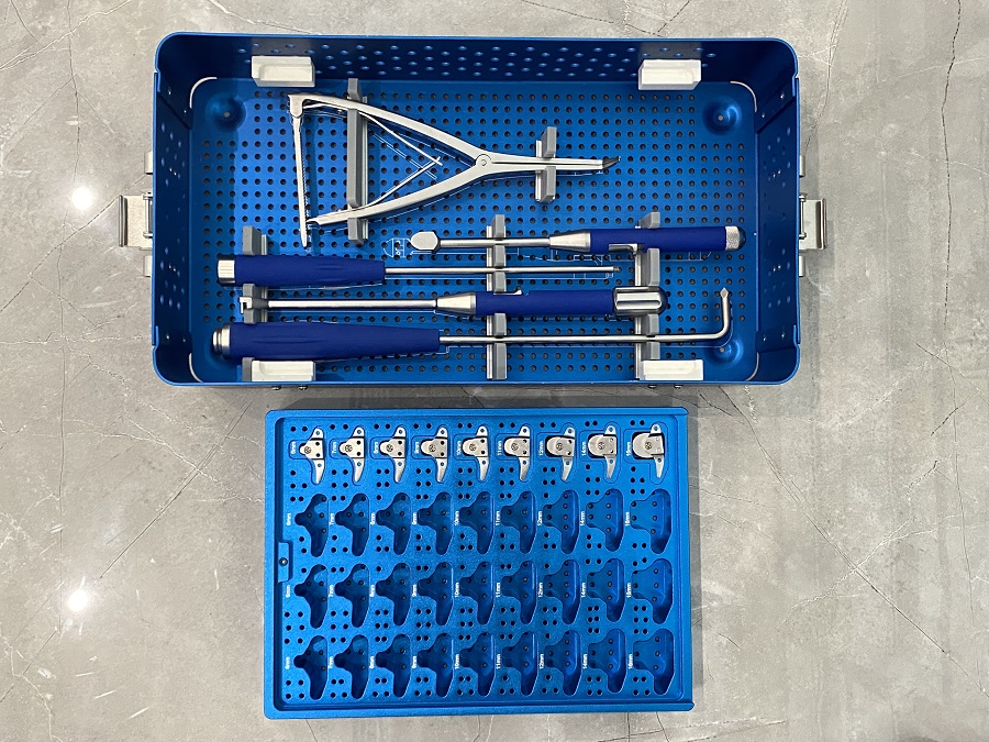 Cervical Distractor Instrument Set