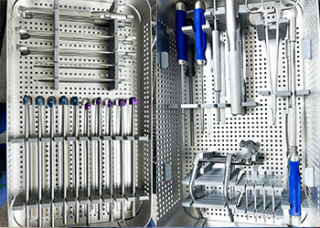CZMEDITECH cervical fusion surgical instruments set used in Uni-C cage implantation