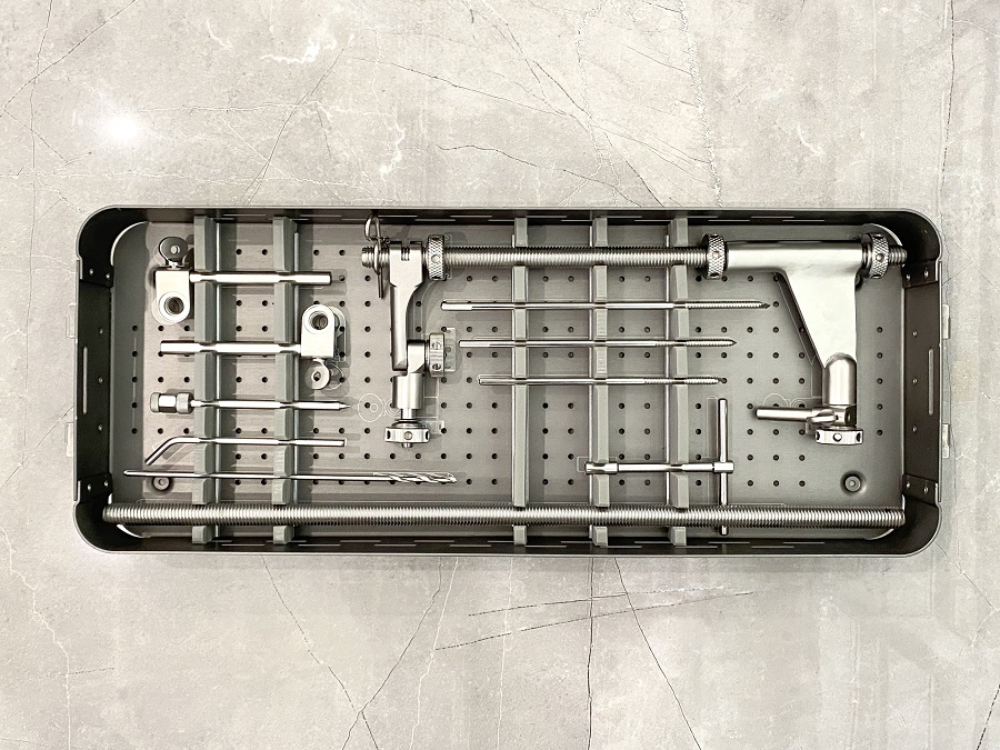 emur Retractor Instrument Set