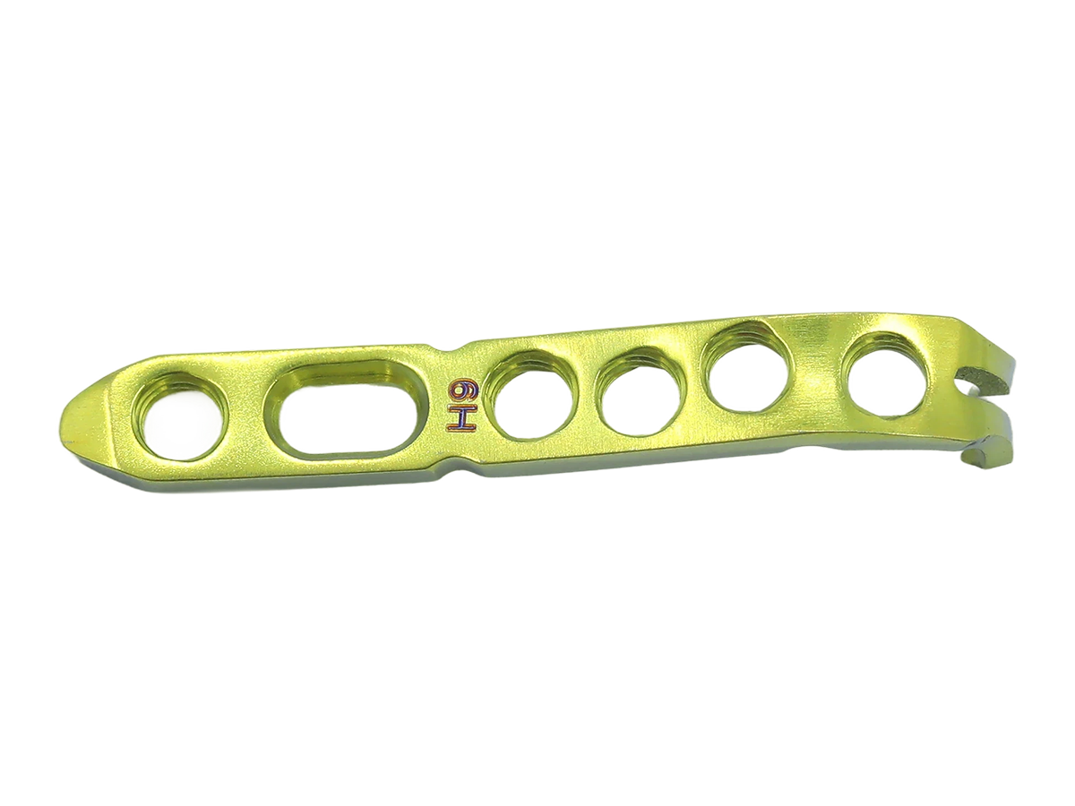 Distal Ulnar Locking Plate 2.4 mm CZMEDITECH