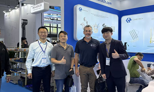 International medical trade cooperation at CMEF exhibition